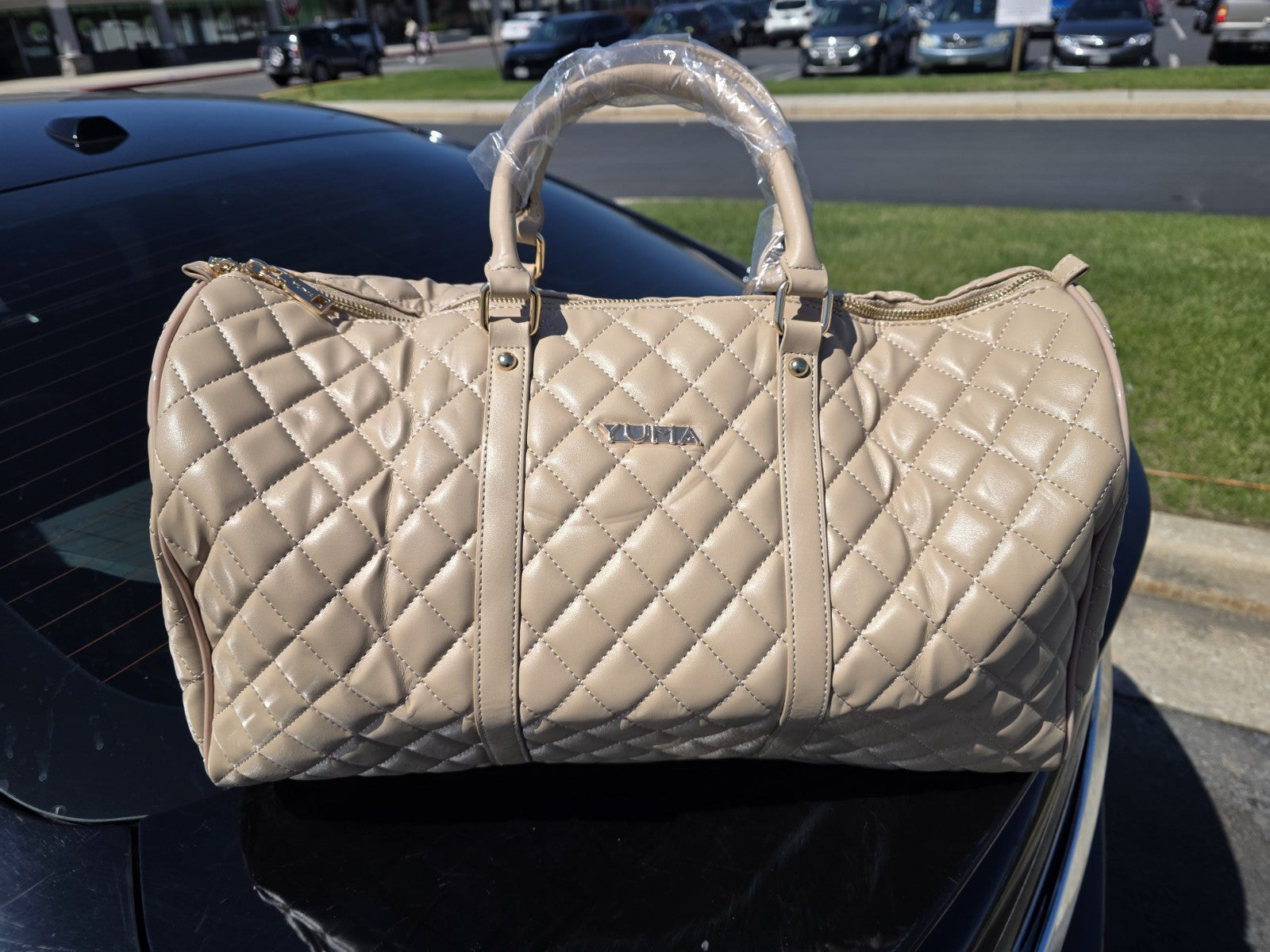 Kenneth Cole Beige Quilted Duffle Bag Double Handles Zip Closure Unisex